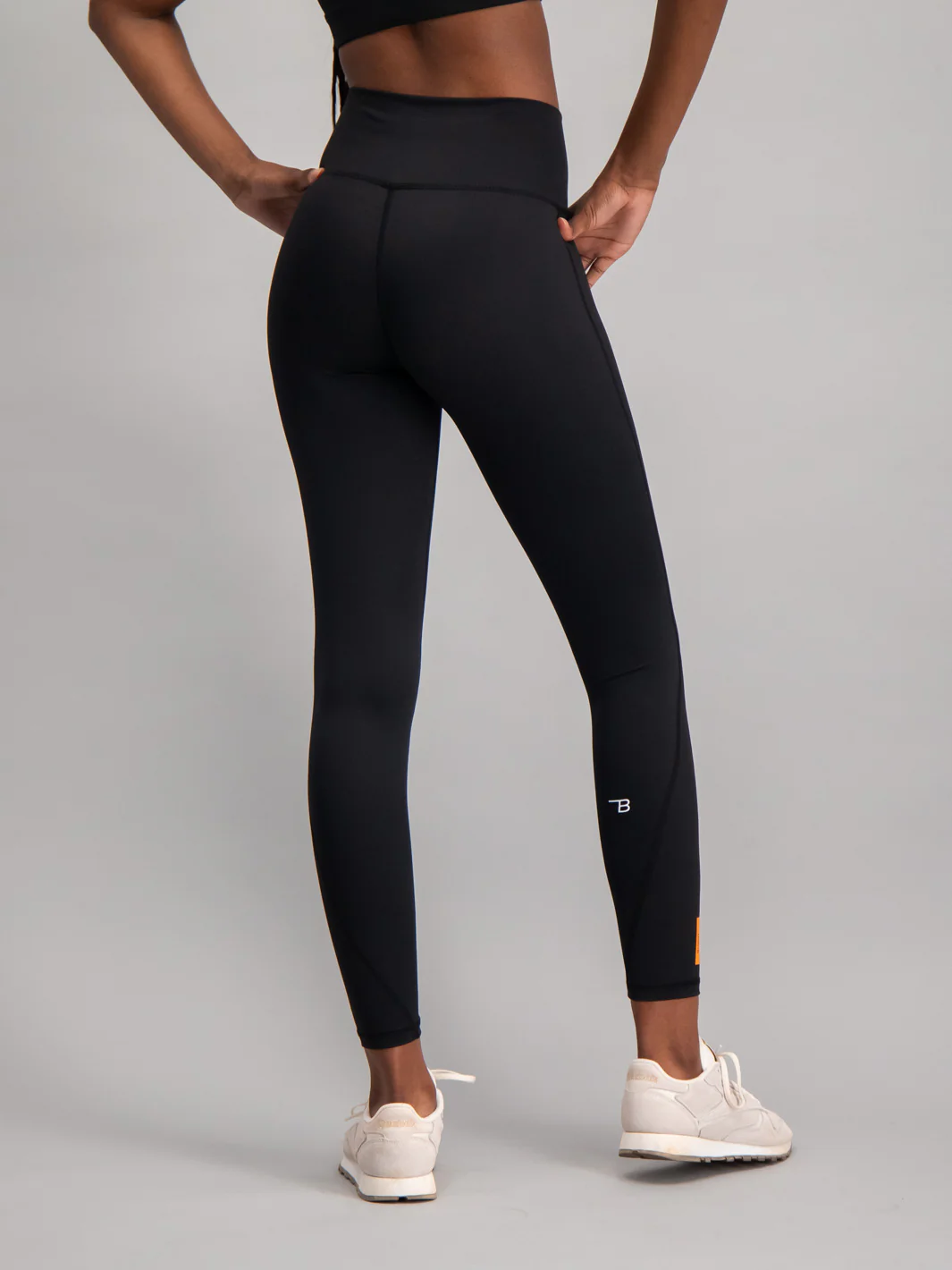 Core Leggings - Black - Image 3