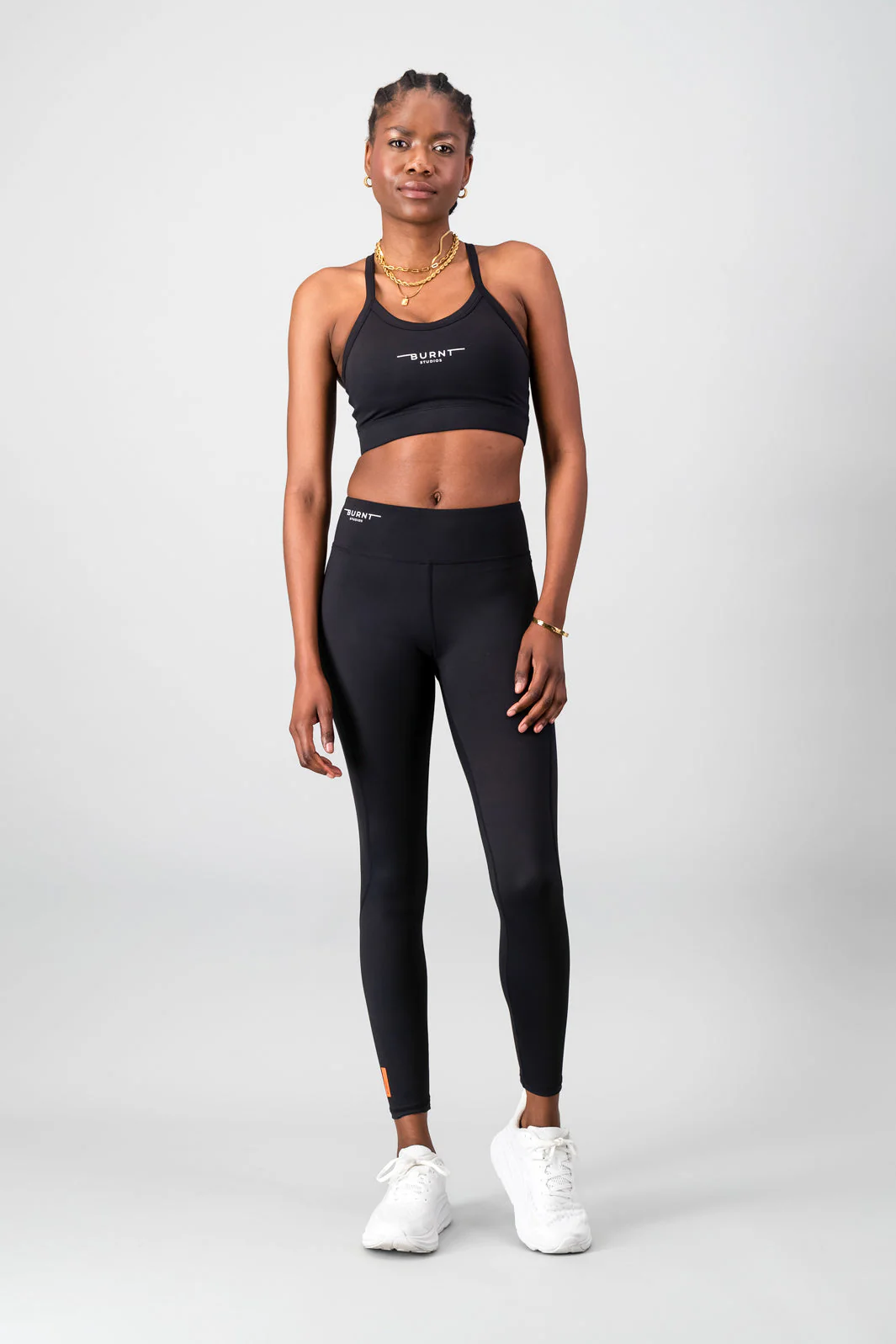 Essential Strong Bra - Black - Image 4