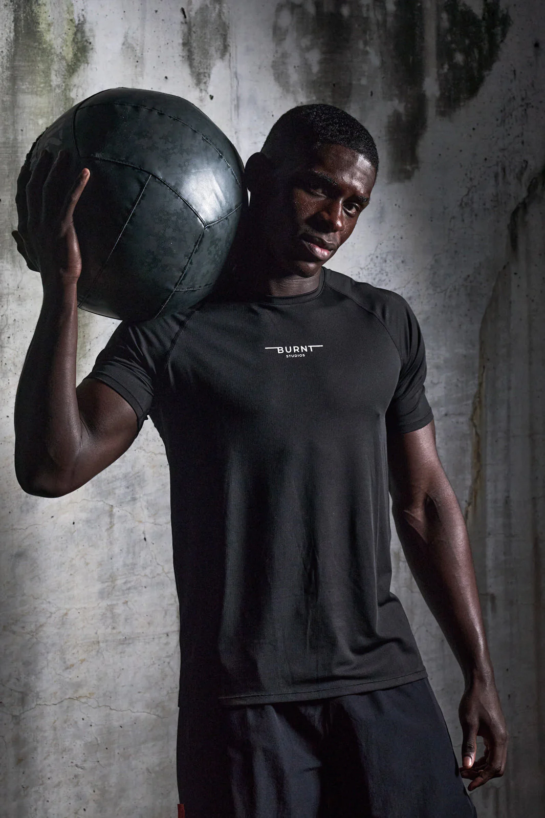 Fundamental Active Tee - Black - Image 5