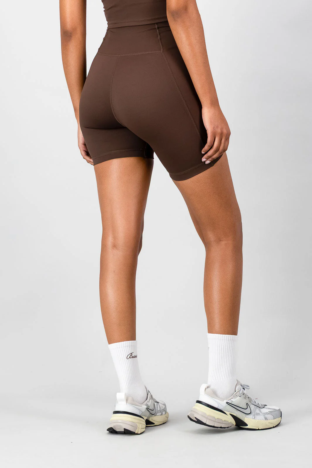 Leah Short - Hazel - Image 8