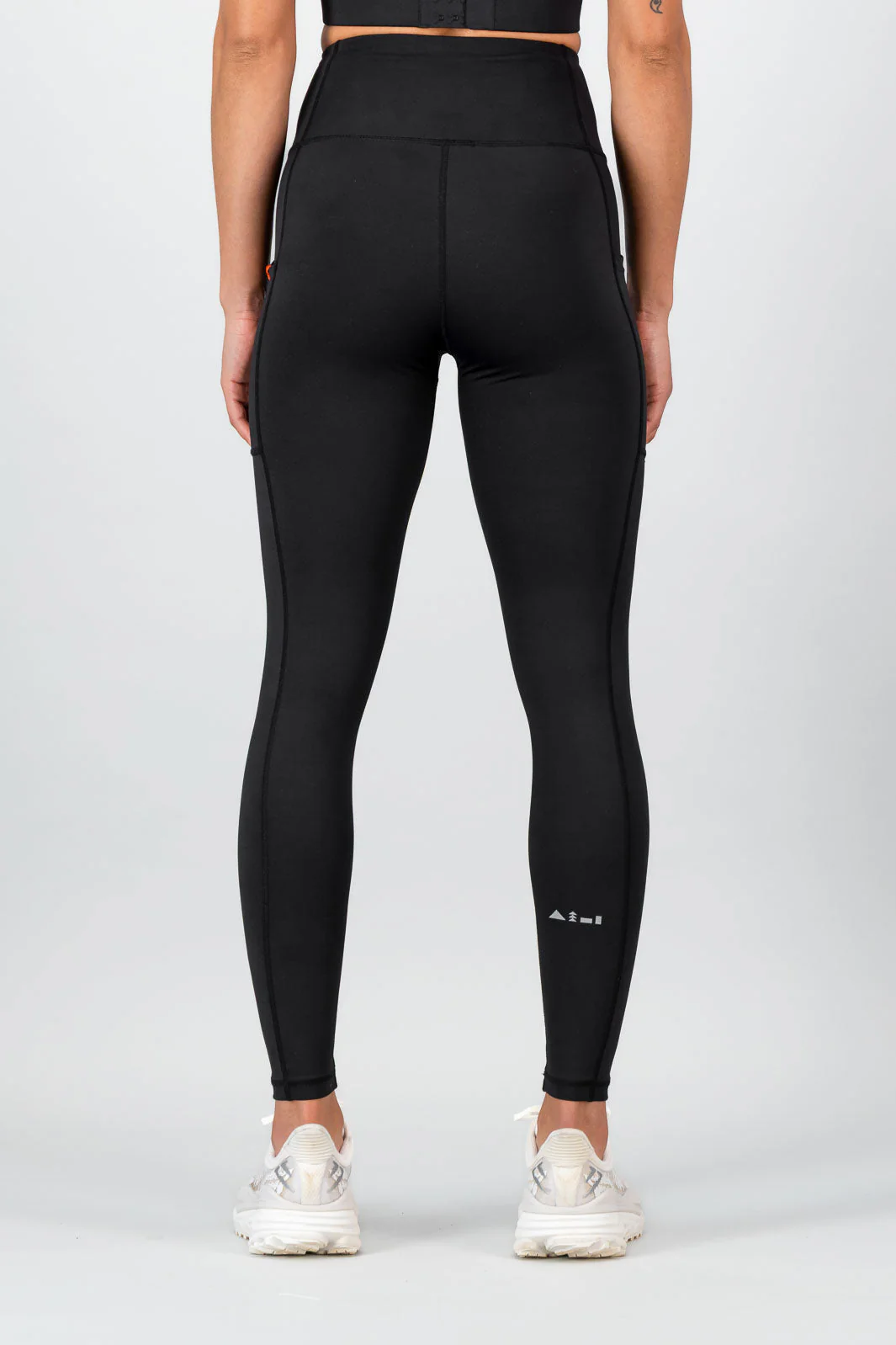 Traverse Legging - Black - Image 4
